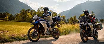 Motorcycle tours on paved and dirt roads: areas