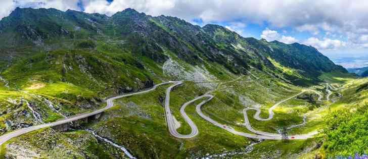 Motorcycling the Transfagarasan road from south to north