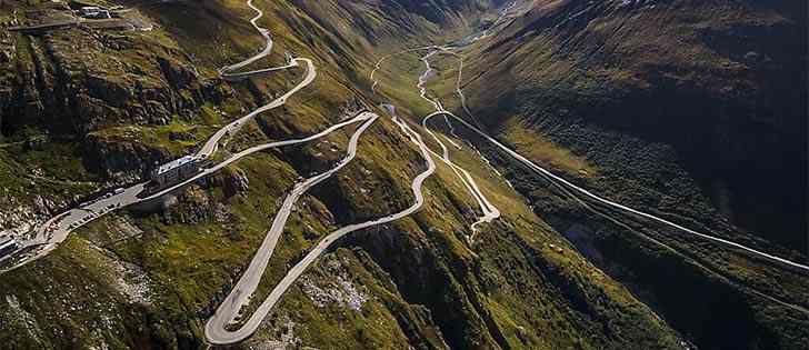 Motorcycle adventures: Motorcycling Furkapass 1