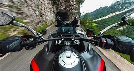 Motorcycling the breathtaking Cirque de Combe Laval